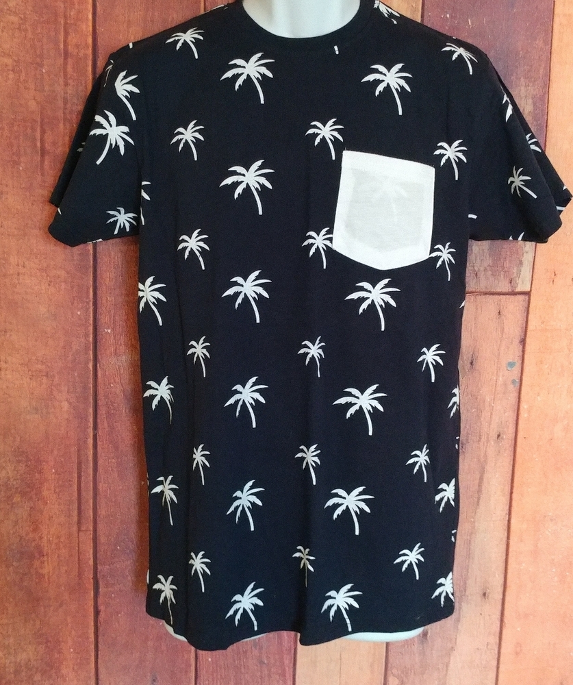 *Galaxy Men/Teen Short Sleeve Palm 🌴 Tee Size M. B20-187
